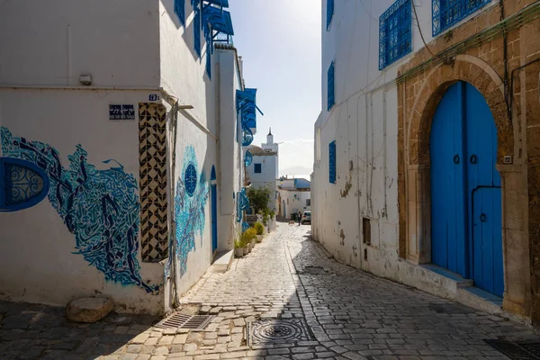 Paisaje Urbano Con Casas Típicas Color Azul Blanco Ciudad Turística — Foto de Stock