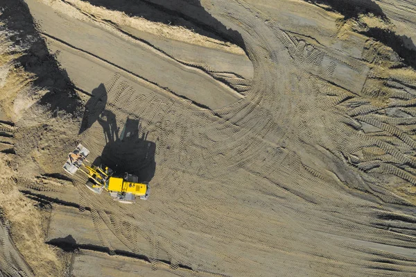 Havadan Görünümü Ekskavatör Nşaat Ekipmanları Makine Maden Ocak Donatım Yukarıdan — Stok fotoğraf