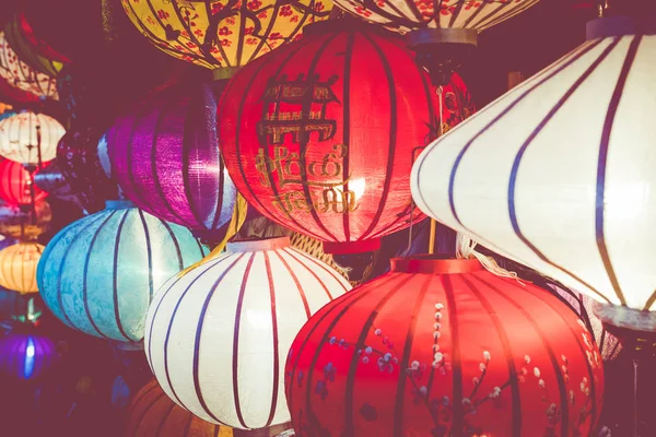 Colorful lanterns spread light on the old street of Hoi An Ancie — Stock Photo, Image