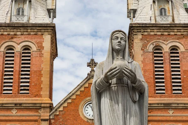 Catedral de Notre-Dame Basílica de Saigão, Vietnã . — Fotografia de Stock