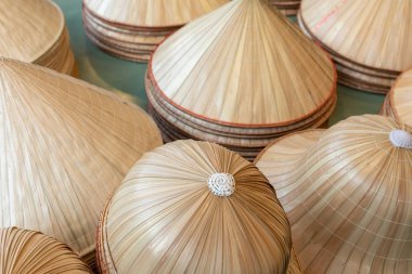 Asya koni şapka el sanatları. Vietnam tarzı koni şapka.