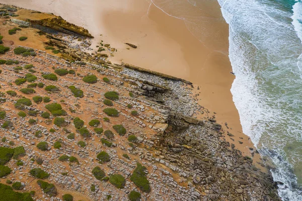 Lizbon, liman yakınlarındaki Cascais ünlü Guincho Plajı havadan görünümü