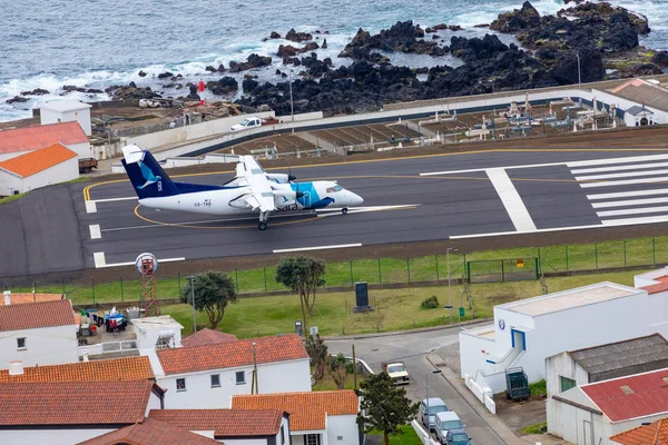 Vila do Corvo Köyü ve hava şeridi, Corvo Adası, Azores, Po