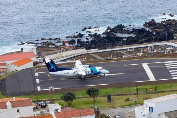 Vila do Corvo Köyü ve hava şeridi, Corvo Adası, Azores, Po