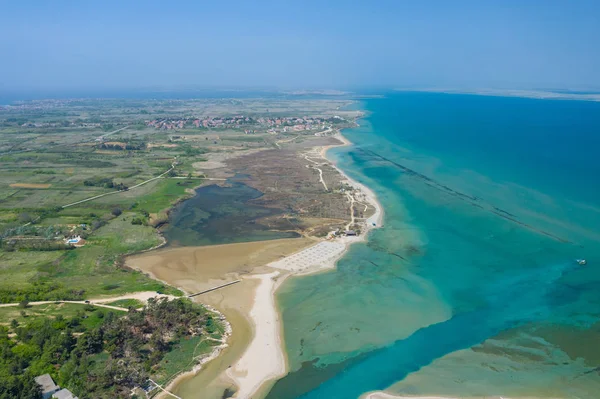 Veduta aerea della città di Nin. Ora legale in Dalmazia regione Cr — Foto Stock