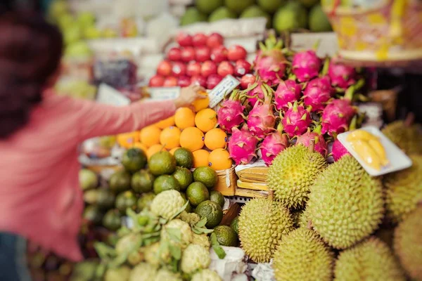 Traditional Vietnam Market. Selective Focus. — Stock Photo, Image