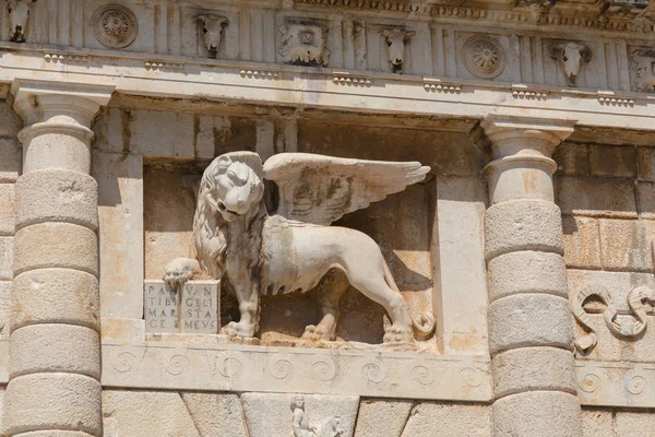 Zadar Land Şehri Kapıları. Venedik aslanlı geçit. Hırvatistan. Avrupa.