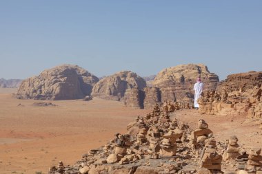 Wadi Rum, Ürdün'de Kızıl Çöl'ün Bedevi ve Panoramik görünümü