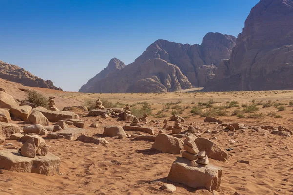 Wadi Rum Czerwona pustynia, Jordania, Bliski Wschód. — Zdjęcie stockowe