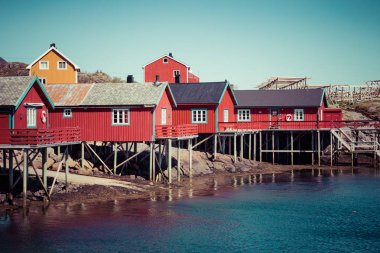 Lofoten isla üzerinde Tind balıkçı köyünde Geleneksel mimari