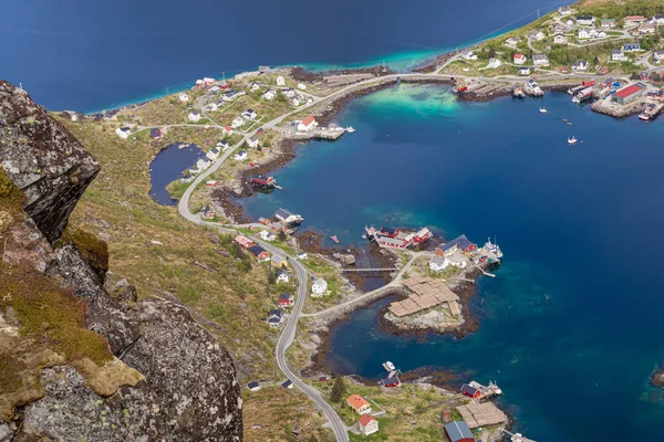 ロフォーテン諸島、ノルドランドのレーヌ漁村。ノルウェー. — ストック写真