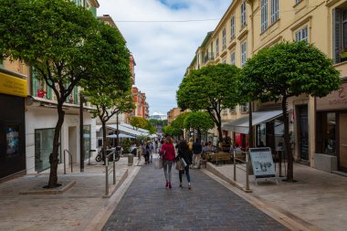 Monte Carlo, Monaco-04 Haziran 2019: Insanlar bir na ile yürüyüş