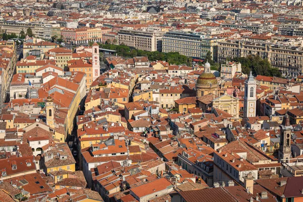 Nice, Francie-červen 04, 2019: pohled na staré město v Nice. Kote d ' A — Stock fotografie