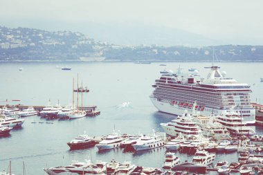 La Condamine, Monako - 04 Haziran 2019: La Condamine limanı. Şehir