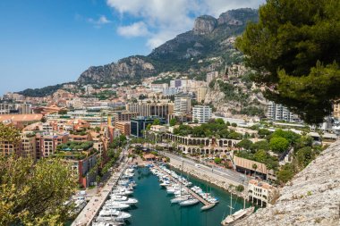 Monte Carlo, Monaco-04 Haziran 2019: Fontvielle Harbour, Monako,