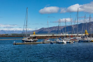 Reykjavik, İzlanda - 09 Haziran 2019: Reykjavik Old Harbor. Motorb