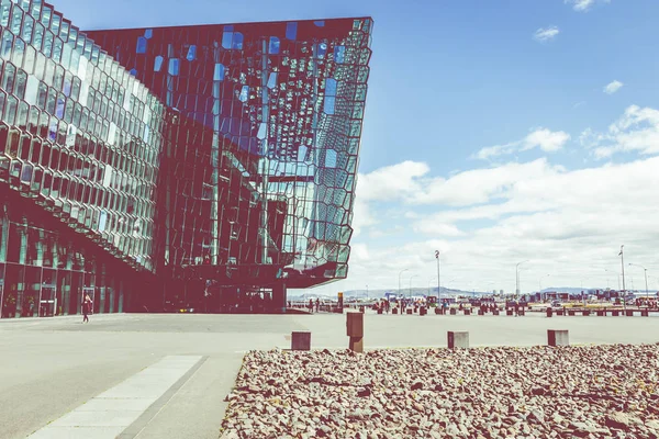 Reykjavik, iceland - 09. Juni 2019: harpa, concert hall und conf — Stockfoto