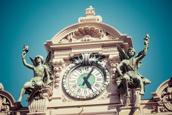 MONTE CARLO, MONACO - JUNHO 04, 2019: fachada de construção de casino em um — Fotografia de Stock