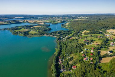 Kashubian Peyzaj Parkı'nın havadan görünümü. Kaszuby, ne oldu? Polonya. Fotoğraf 