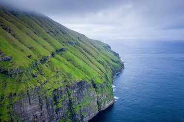 Faroe Adaları Koltur adasının havadan görünümü, Kuzey Atlantik Oc