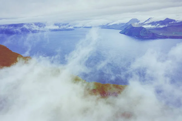 A Feröer-szigetek Észak-atlanti-óceáni szigetén, a Koltur szigeten — Stock Fotó