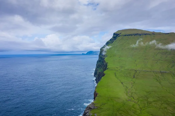 Veduta aerea dell'isola di Koltur nelle Isole Faroe, Nord Atlantico Oc — Foto Stock