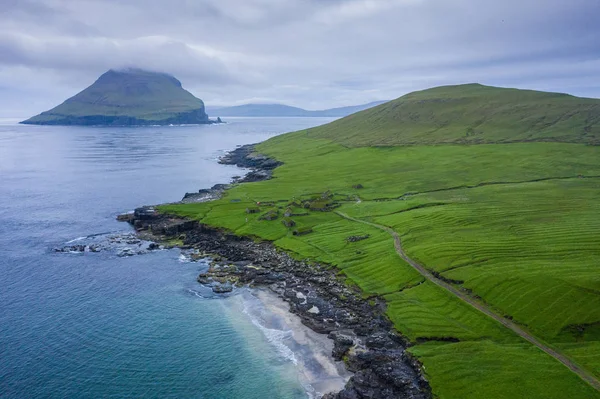 Vista aérea de la isla Koltur en las Islas Feroe, Atlántico Norte Oc —  Fotos de Stock