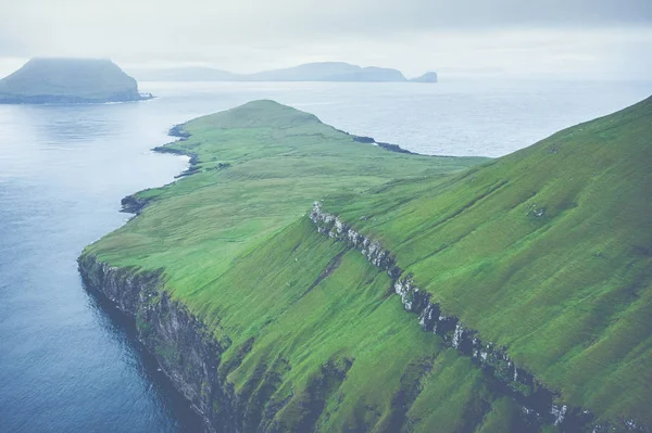Flygvy över Koltur Island i Färöarna, norra Atlanten oc — Stockfoto