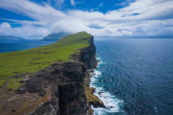 Vue aérienne de l'île de Koltur dans les îles Féroé, Atlantique Nord Oc — Photo