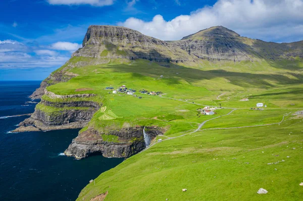 Aerial view of Mulafossur waterfall in Gasadalur village in Faro — Stock Photo, Image