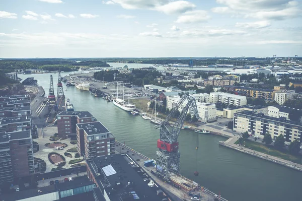 TURKU, FINLANDIA - 02,2019 AGOSTO: Vista aérea de la ciudad de Turku. P — Foto de Stock