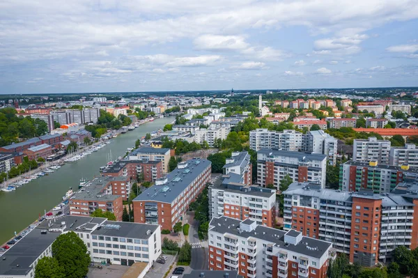 TURKU, FINLÂNDIA - AGOSTO 02,2019: Vista aérea da cidade de Turku. P — Fotografia de Stock