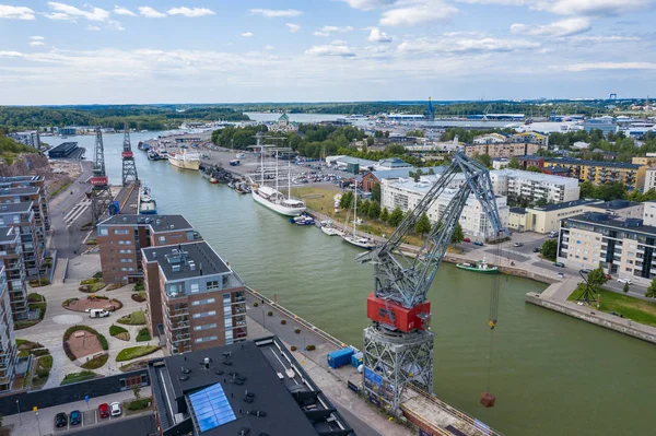 TURKU, FINLANDIA - 02,2019 AGOSTO: Vista aérea de la ciudad de Turku. P — Foto de Stock