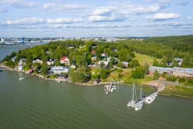 Ruissalo adasının havadan görünümü. Turku. Finlandiya. İskandinav doğal l