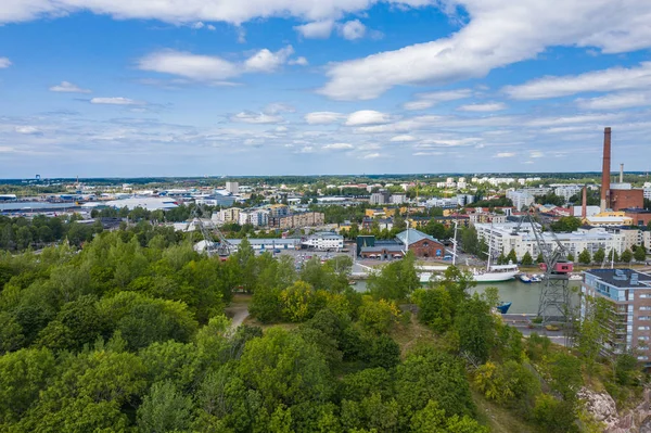 TURKU, FINLÂNDIA - AGOSTO 02,2019: Vista aérea da cidade de Turku. P — Fotografia de Stock