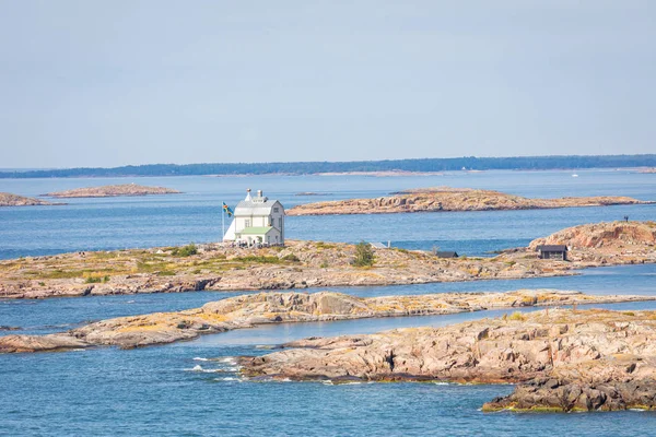 Kobba klintar, en gammal lotsstation i Ålands skärgård med ca — Stockfoto