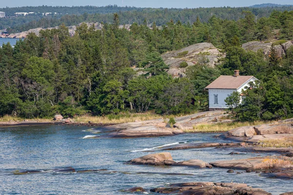 Pittoreskt landskap med ö. vid Östersjön. Åland, — Stockfoto