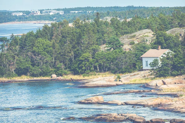 Pittoreskt landskap med ö. vid Östersjön. Åland, — Stockfoto