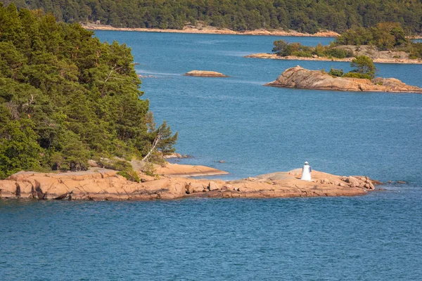 Pittoreskt landskap med ö. vid Östersjön. Åland, — Stockfoto