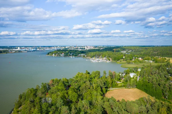 Vista aérea de la isla Ruissalo. Turku. Finlandia. Nórdico natural l —  Fotos de Stock