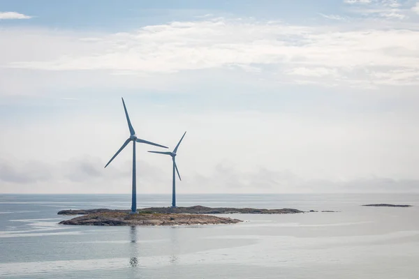 Wind turbines generator at Baltic Sea. Aland Islands, Finland. E — Stock Photo, Image