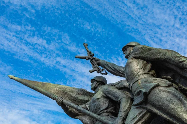 Monumento a 1200 guardias. El primer memorial, perpetuando el —  Fotos de Stock