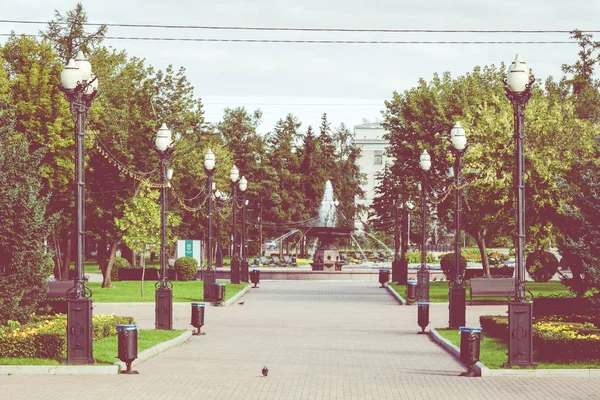 IRKUTSK, RUSSIA - SEPTEMBER 08, 2019: City center of  historical — Stock Photo, Image