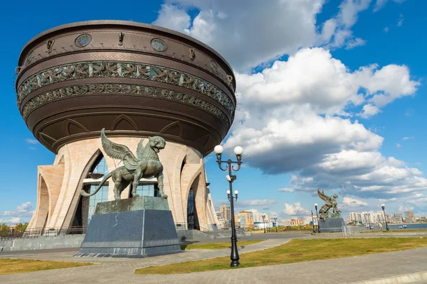 Kazan, Ryssland-september 15, 2019: Kazan familj centrerar i Kazan — Stockfoto