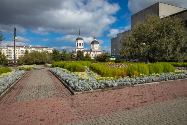 TOMSK, RUSIA - 13 DE SEPTIEMBRE DE 2019: Catedral de Epifanía en Tomsk , —  Fotos de Stock