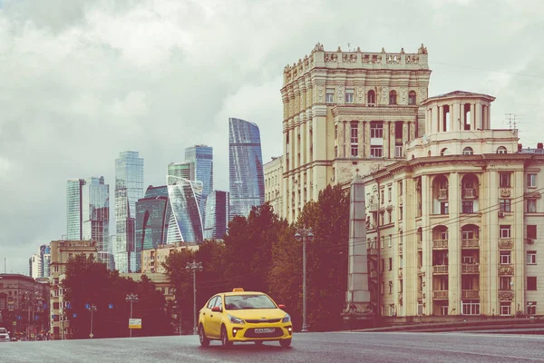 Moskau, russland - 20. September 2019: moskau city. Blick auf Wolkenkratzer — Stockfoto