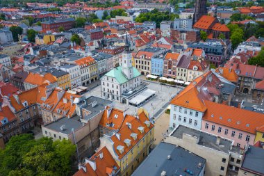 GLIWICE, POLAND - Haziran 04, 2020: eski Gliwice kasabasının havadan görünüşü. Silezya, Polonya.