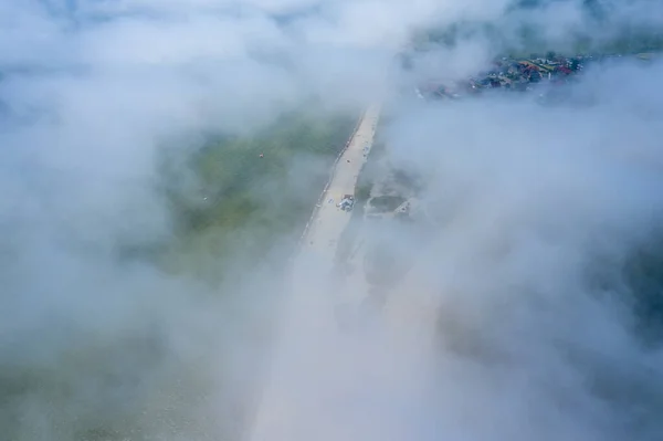 ポーランドのレワ ポーランドのポメラニアン飛行船Rewaのバルト海で夏のIsthmus Rewskiの航空写真 — ストック写真