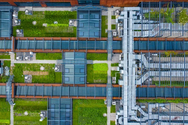 Klimaanlage Belüftungssystem Grünes Gras Ökologie Dach Über Dem Kopf Industrial — Stockfoto