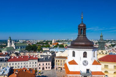 Lublin. Polonya. Eski şehrin havadan görünüşü. Lublin kuş bakışı turistik şehir merkezi. Yukarıdan popüler turizm merkezleri.